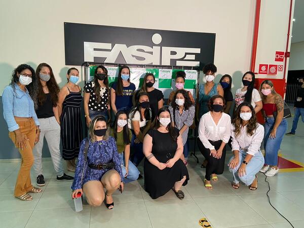 Grupo FASIPE faz recepção calorosa para início das aulas
